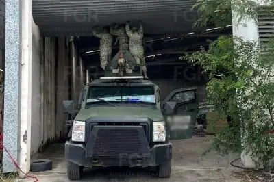 Decomisan 15 vehículos blindados en Reynosa