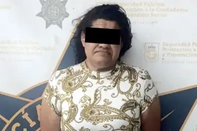 Detienen a mujer con droga; era buscada por feminicidio