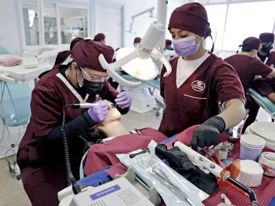 Edomex vincula estudiantes con empresas nacionales e internacionales