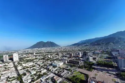 Fitch degrada calificación de Nuevo León por conflicto con PRIAN