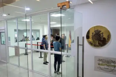 Hispanomexicanos votan para elegir su consejo en histórica jornada
