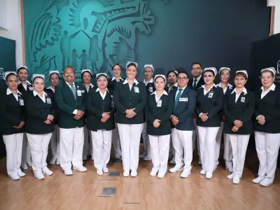 IMSS reconoce a más de 136 mil enfermeras en su día