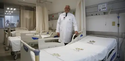 ISSSTE recibe 56 camas eléctricas para hospital en CDMX