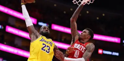 LeBron James, imparable: Lakers avanzan a semifinales del Oeste
