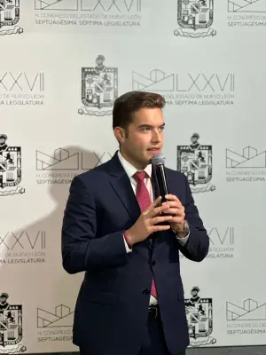 Morena suma séptimo precandidato al gobierno de Nuevo León
