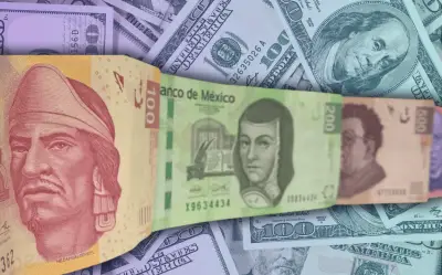 Peso mexicano inicia semana con ligera apreciación frente al dólar este lunes