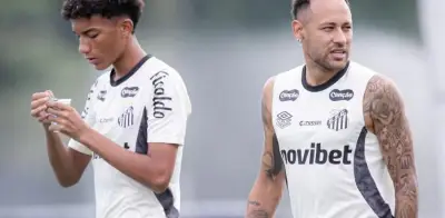 Robinho Jr. denuncia a Neymar por agresión en Santos