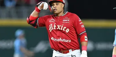 Robinson Canó supera los 300 hits en paliza de Diablos Rojos
