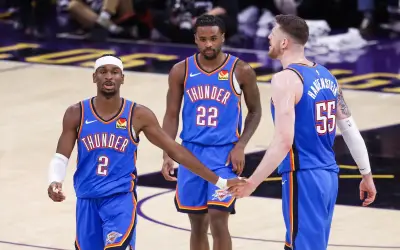 Thunder barre a Lakers; LeBron James en vilo