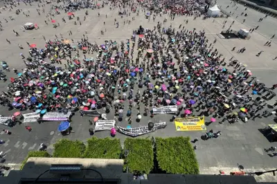 Trabajadores piden diálogo tras marcha al Zócalo