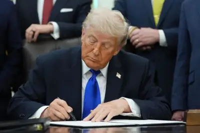 Trump emite orden para ampliar acceso a planes de retiro