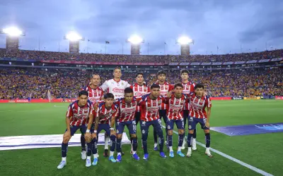Tuca Ferretti critica inequidad con Chivas por permiso a Vega y Gallardo