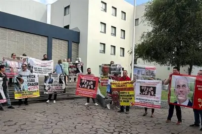 Víctimas de fraude protestan antes de audiencia de Lobatón