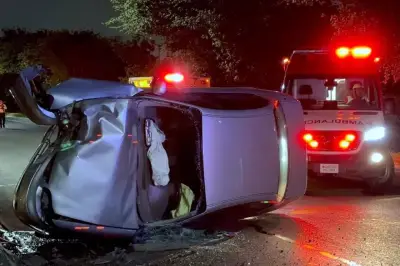 Vuelca en San Nicolás tras dormitar al volante camino al trabajo