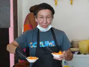 Amiga y sus premoniciones: entre huertos y comedores comunitarios