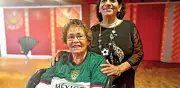 Amor de madre: el apoyo clave de las mamás en el futbol femenil