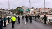 Bloqueo y manotazos en la Supervía causan caos vial