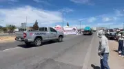 Bloqueos parciales en carretera Delicias-Chihuahua por marcha de Morena