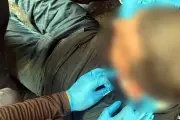 Capturan a hombre que atentaba contra su vida con cuchillo en Nuevo León