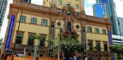 Cargos contra Raúl Castro en la emblemática Torre de la Libertad