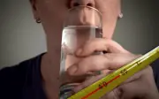 Ciencia revela la mejor bebida para hidratarse en ola de calor