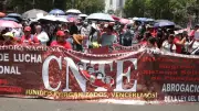 CNTE bloquea Aeropuerto de Palenque ante visita de Sheinbaum