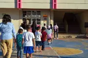 Critican cambio en calendario de la SEP y advierten impacto en educación
