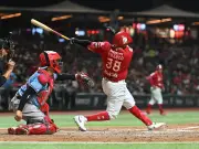 Diablos Rojos aplastan 25-3 a El Águila en venganza histórica