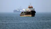 EE.UU. amenaza con fuego devastador si Irán ataca barcos en Ormuz