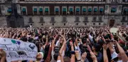 Euforia en el Zócalo: ARMY recibe a BTS con pasión desbordante