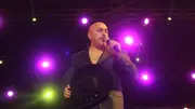 Fans roban botas a Lupillo Rivera durante concierto en Chiapas