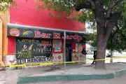 Fiscalía asegura cámaras del Wateke tras asesinato en México