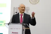 Fracasan contratos en petroquímicas de Pemex