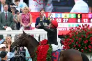 Golden Tempo gana el Derby de Kentucky; Devaux hace historia