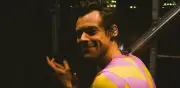 Harry Styles revela sexo de bebé en concierto y conmueve a fans