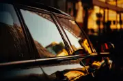 Hidalgo: multas de hasta 13 mil pesos por usar vidrios polarizados en autos