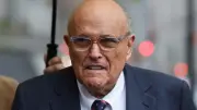 Hospitalizan a Rudy Giuliani en condición crítica en Nueva York