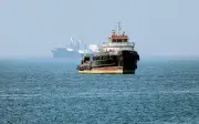 Irán ataca buques surcoreanos en Ormuz; EU responde con fuerza