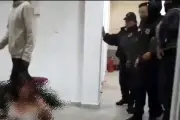 Irrumpen en comandancia y golpean a dos mujeres en Edomex