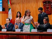 Karla Planter presenta informe; destaca red de hospitales universitarios