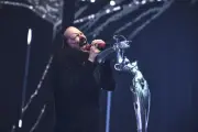 Korn sacude a mexicanos en el Palacio de los Deportes