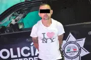 Ladrón roba motocicleta a repartidor herido en CDMX