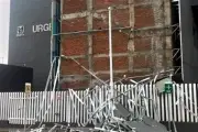 Lluvias dañan fachada de hospital del IMSS en Chiapas