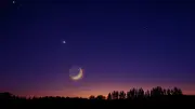 Luna de Flores 2026 ilumina el cielo HOY: cómo verla y por qué es especial