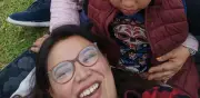 Madre de niño con síndrome de Down enfrenta retos diarios con apoyo familiar