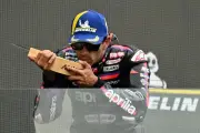 Martín logra emotiva victoria en MotoGP en Sachsenring