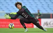 Memo Ochoa inicia su última concentración con el Tri en el CAR