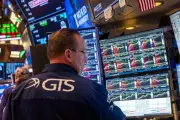 Mercados de EE. UU. cierran con pérdidas por temores económicos