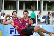 Mexicanos ganan oro y bronce en voleibol de playa