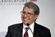 Monreal critica amagos de juicios políticos de Morena y PAN
